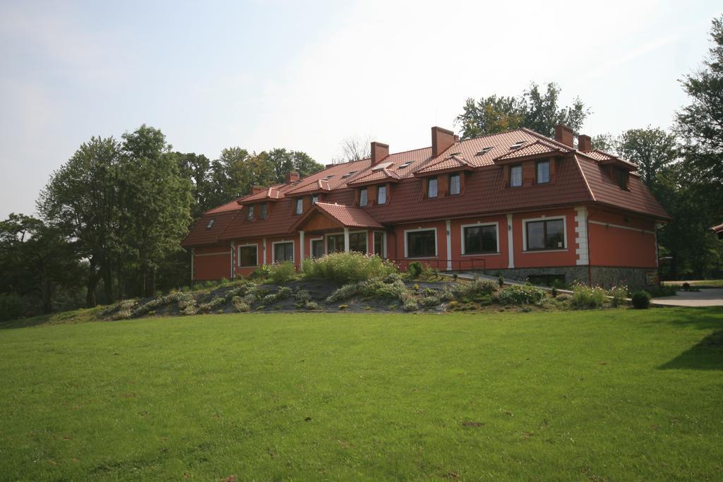 Hotel Dwór Ostoia Rymanów Exterior foto